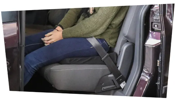Avec le coussin rehausseur vous pouvez regagner un peu de hauteur pour obtenir une meilleure position de conduite